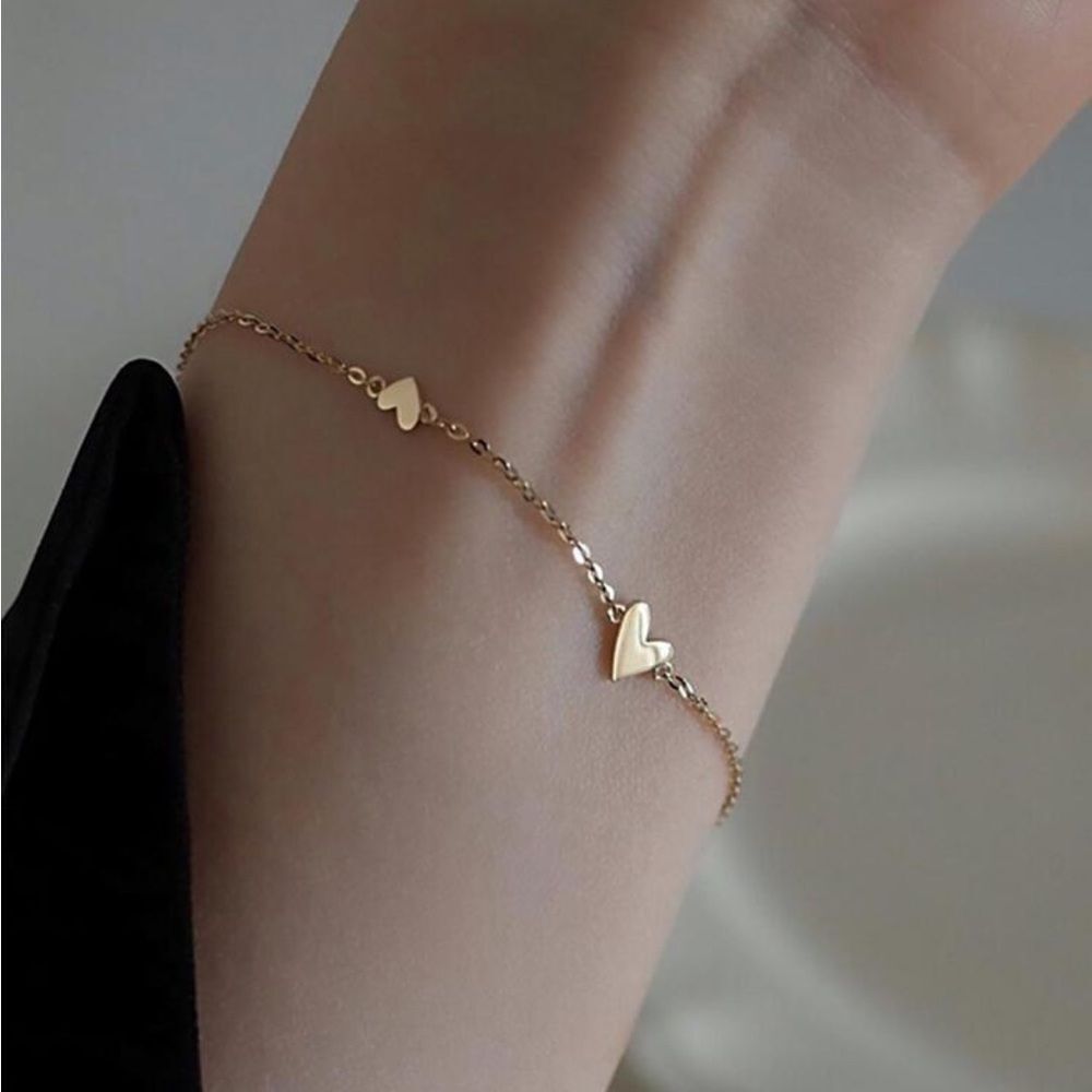 Dainty Heart Bracelet Q38
